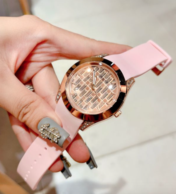 montre femme guess 2024 casablanca rabat marrakech tanger